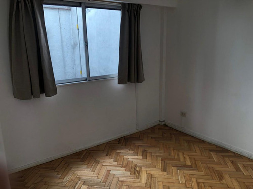Venta Depto 3 Ambientes Contrafrente En Recoleta