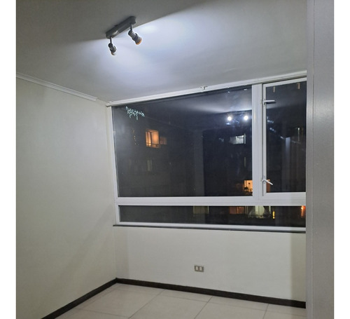 Angamos / Marin, Tipo Mariposa, 2 Dorm, 2 B, Bod, Impecable.
