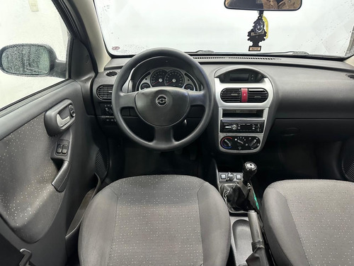 Chevrolet Corsa Sedan 1.4 MPFI PREMIUM SEDAN 8V