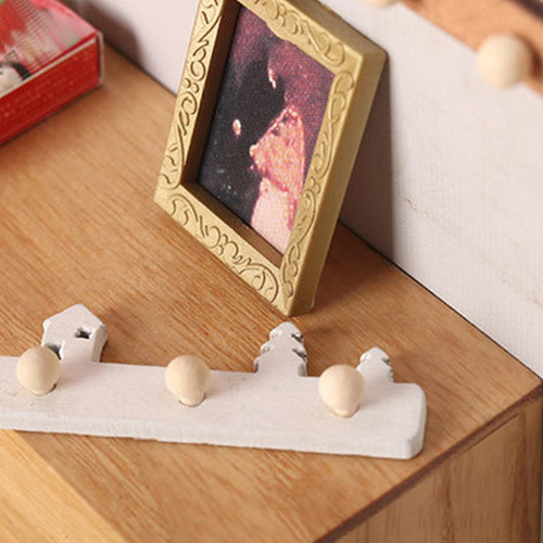 Ganchos Para Abrigos De Casa De Muñecas, Modelo De Escena