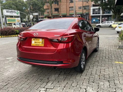 Mazda 2 1.5 Touring At 4x2 2025