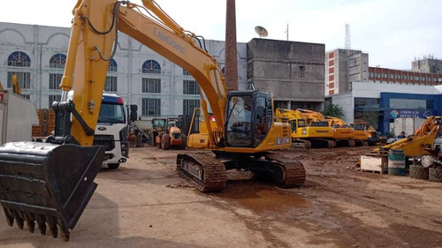 Escavadeira Liugong 225c,2010,21,5 T. Otima C/l *repasse*