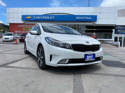 Imagen 1 de 13 de Kia Forte 2.0 Hb Sx Mt 2017