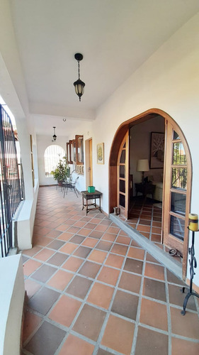 Terraza De Club Hípico Casa En Venta 340m2 De Construcción