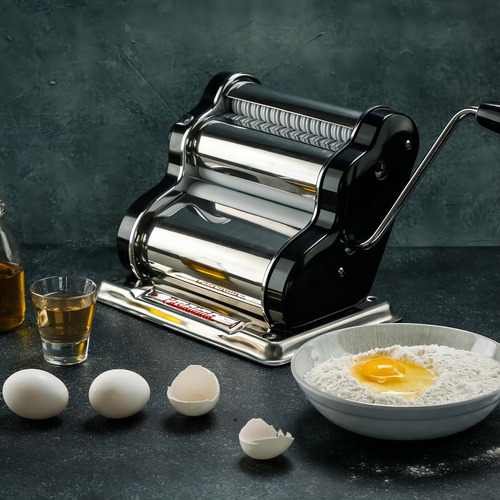 Máquina para pastas Pastalinda Clásica 200 color negro