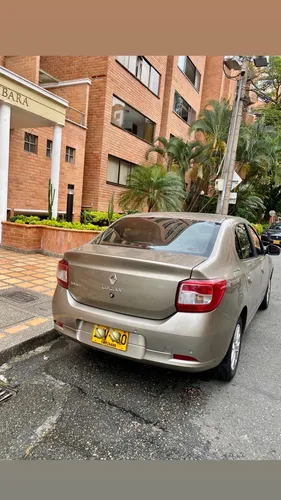Renault Logan 1.6 Privilege / Intens