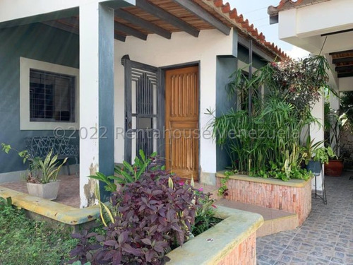 Milagros Inmuebles Casa Venta Cabudare Lara Av Intercomunal Barquisimeto Acarigua Villa Roca Economica Residencial Economico Oportunidad Pecio Inmobiliaria Rentahouse N° 23-9822