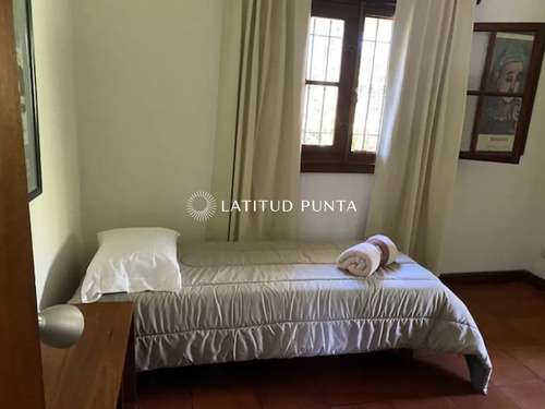 Casa En San Rafael, 4 Dormitorios