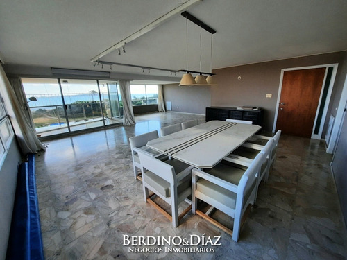 Imagen 4 de 20 de Apartamento Frente Al Mar En Playa Mansa De Punta Del Este- Ref: 1007