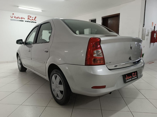 Renault Logan 1.6 Expression 8v Flex 4p Manual