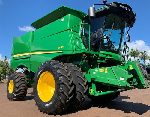 Colheitadeira John Deere S550 Ano 2014