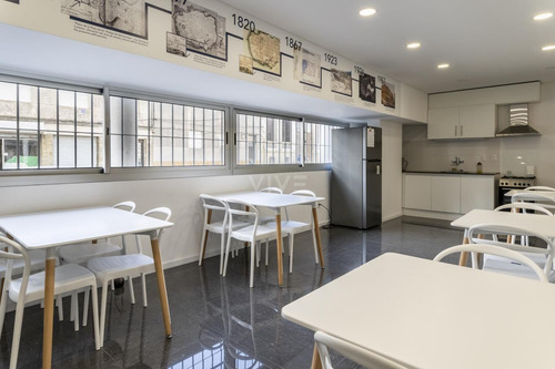 Apartamento, 2 Dormitorios, Ciudad Vieja. 602.