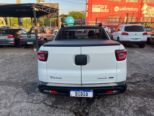 Fiat Toro 1.8 16v Freedom Flex 4x2 Aut. 4p