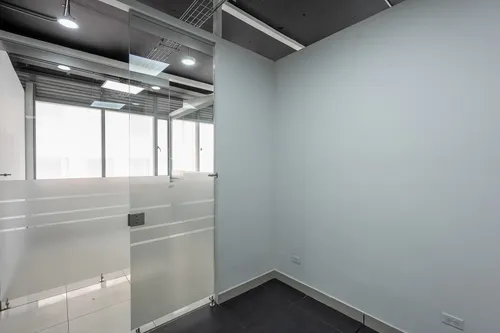 Oficina En Arriendo/venta En Chico Norte. Cod A1094083