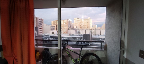 Departamento En Venta De 2 Dorm.2 Baños En Santiago
