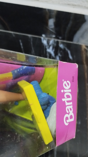 Barbie Mooving Grooving #1 (Usado)