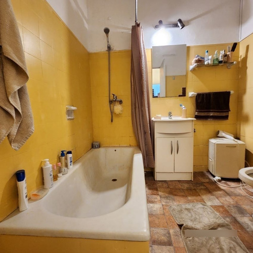 Imagen 4 de 11 de Alquiler Apartamento En Pocitos 2 Dormitorios Frente Al Colegio Alemán.