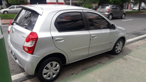 Etios 1.3 Xs 16v Flex 4p Manual