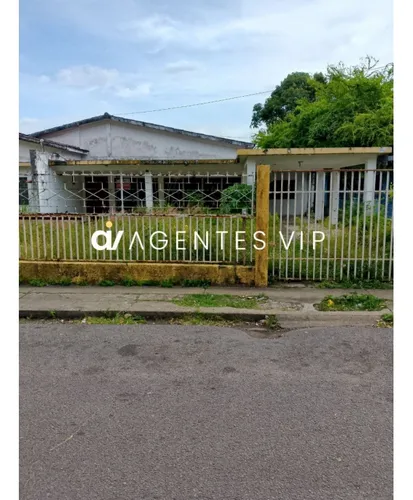 Avenida Fuerzas Armadas