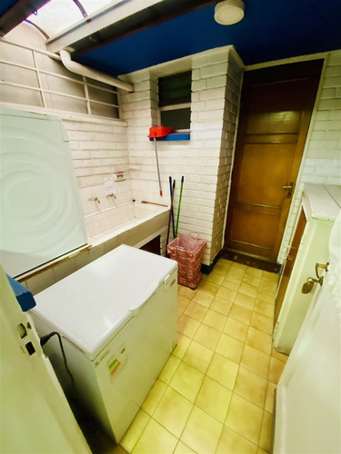 Arriendo Casa 4 D, 3 B, 2 Est, 1 Bd.en Las Condes