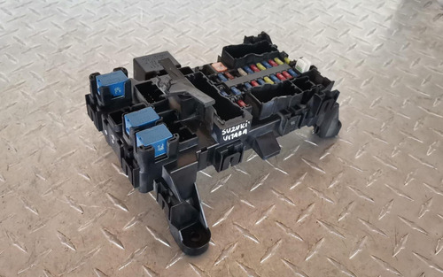 Caja Fusibles Suzuki Grand Vitara 2.7l Mod 2006 Al 2012 (Usado)