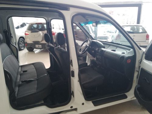 Imagen 8 de 12 de Renault Kangoo Confort Ph3 5as Con Gnc Recibo Menor Financio