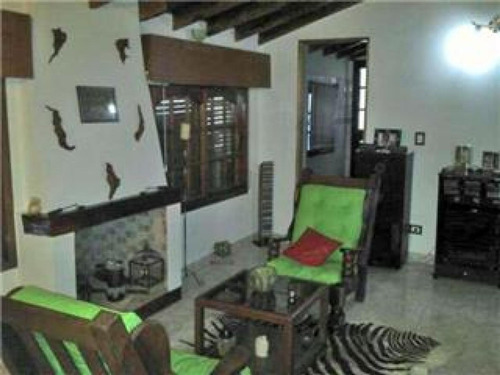 Imagen 2 de 9 de Casa En Venta 2