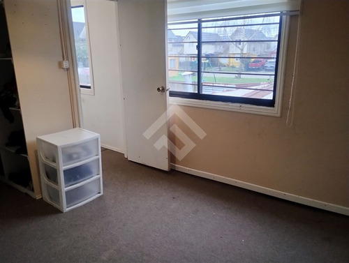 Vendemos Casa De 5d, 2b Con Excelente Ubicación En Valdivia