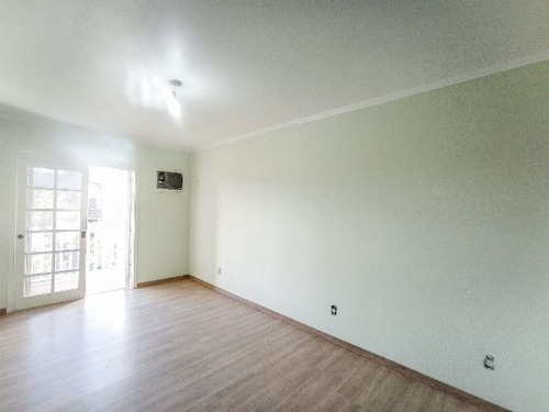 Casa Em Espirito Santo Com 4 Dormitórios - Mi13574