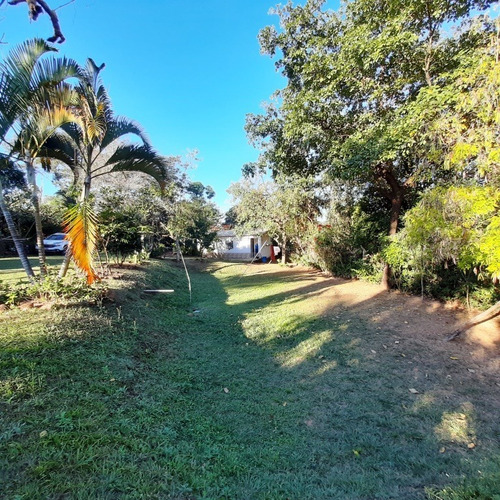 Chácara No Bairro Adriangela Em Ribeirão Das Neves - Ces11