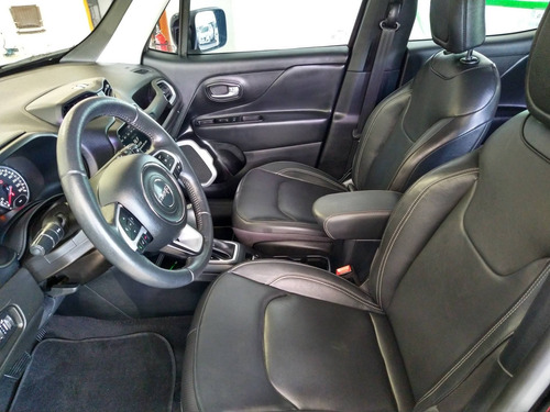 Imagem 10 de 12 de Jeep Renegade 1.8 16v Flex Longitude 4p Automático