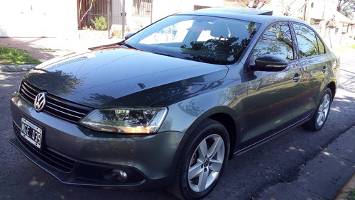 Imagen 2 de 14 de Volkswagen Vento 2.0 Luxury I 140cv