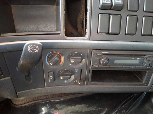 Imagem 13 de 15 de Volvo Fm370 Ishift 6x2 2013 Selectrucks
