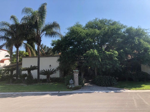 Imagen 10 de 30 de Venta Casa El Campanario Queretaro