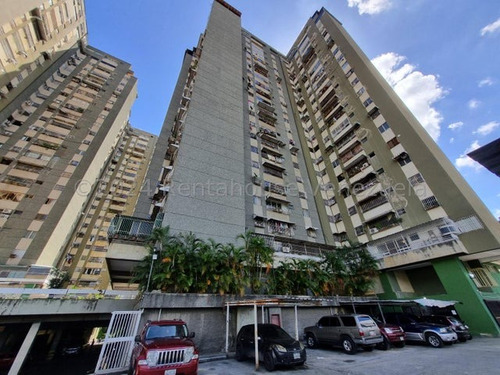 Apartamento En Venta El Paraiso    Jg