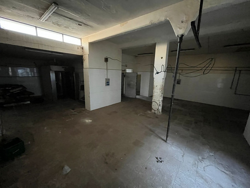 Venta Local Comercial Con Ph De Dos Dormitorios Y Cochera!! B Juniors!