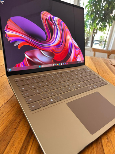 Laptop Microsoft Surface 7, 16gb Ram, 512gb Ssd, 120hz Rose Gold (Reacondicionado)