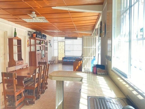 Imagen 9 de 14 de Casa En Venta Higuerote, Urb. Alamar, 22-18998 Juan Villarroel 0416 6120354