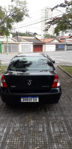 Renault Clio Sedan 2004 1.6 16v Expression 4p