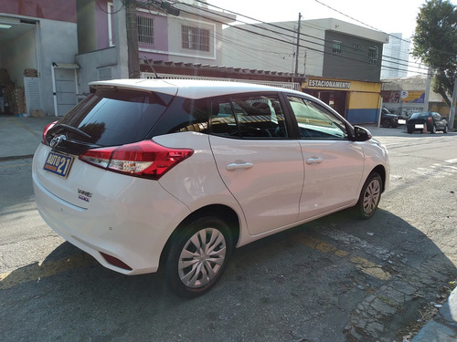 Toyota Yaris 1.3 Xl Live 16v 5p 6 marchas