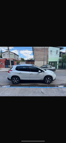 Peugeot 2008 1.6 Feline