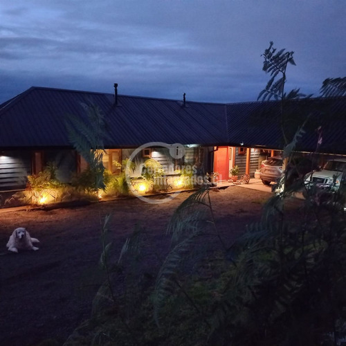 Casa En Venta De 4 Dorm. En Puerto Varas
