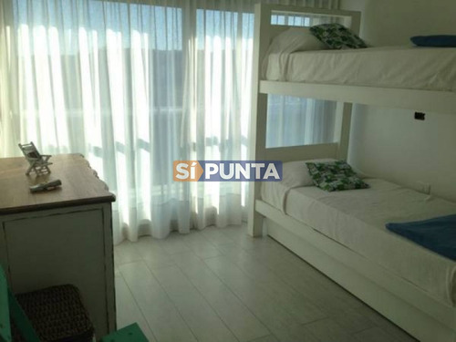 Imagen 15 de 23 de Apartamento En Brava, 3 Dormitorios *