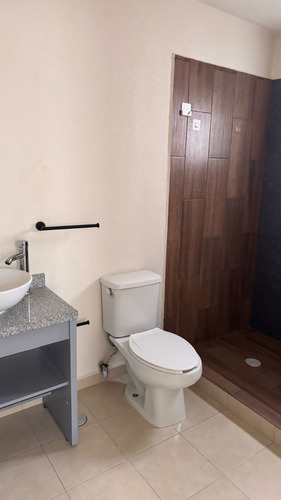 Excelente Casa En Venta En Fracc Las Misiones Frente A Parque Industrial Toluca 2000, Toluca, Méx