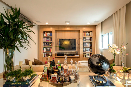Imagem 4 de 15 de Lindo Apartamento No Itaim Bibi, Com 201m², 3 Suítes E 4 Vagas. - Em50110