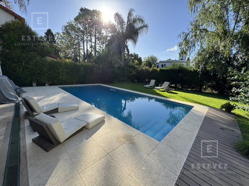Apto Credito - Casa En Venta Barrio Cerrado, Escobar