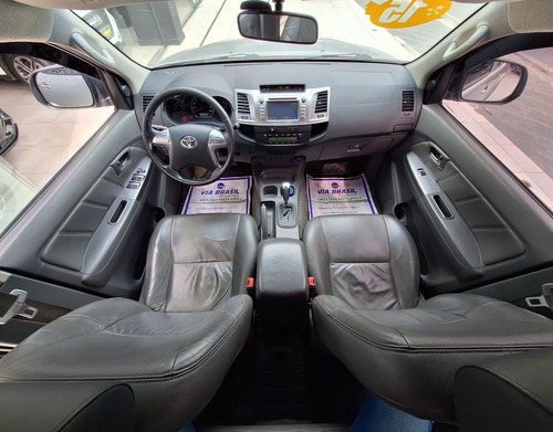 Toyota Hilux 2.7 SRV 4X2 CD 16V FLEX 4P AUTOMÁTICO