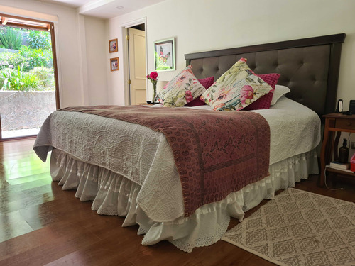 Cómoda Casa Con Inigualable Vista (63494)