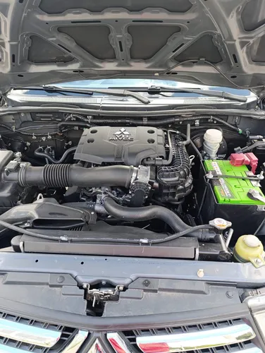 Mitsubishi Nativa 3.0l