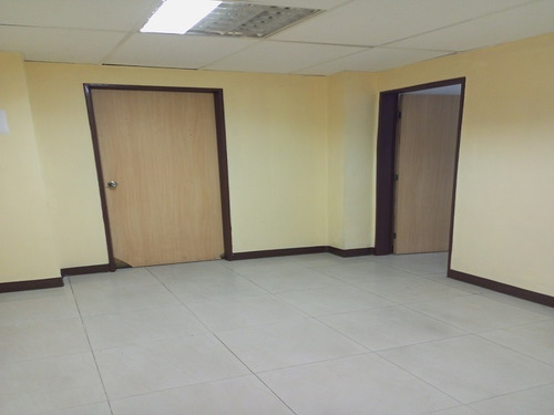 Imagen 15 de 20 de Edificio Comercial En Venta En Las Mercedes